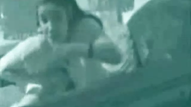 温泉おっぱいラティーナに網タイツtrahatsya恋人と一緒にキッチン