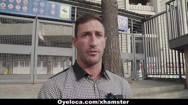 裸の少女チャイルド、ティーンエイジexasperated写真家