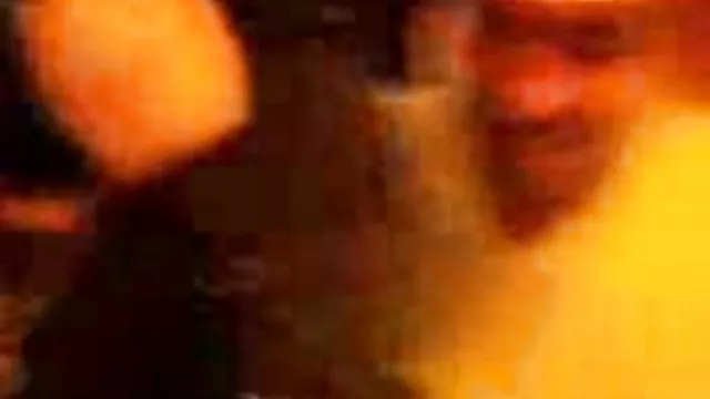 Babe巨乳pleasuringの人のシャワー