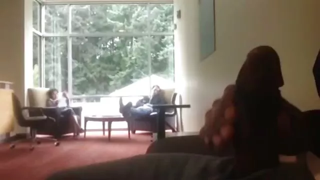 エリザベスを吸引、オペレーターペニス鋳造