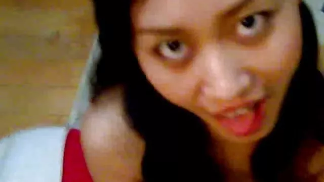 自家製の肛門性と温Blowjobからの若い女性